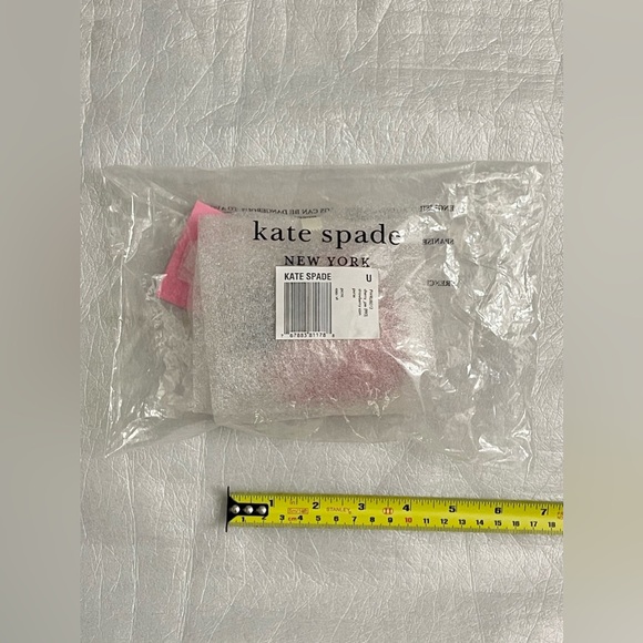 NWT Kate Spade Cherry Pie Picnic Strawberry Coin Mini Purse Very Rare Edition - Picture 2 of 8